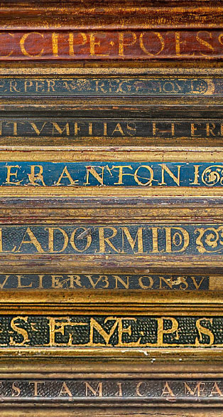 inscribed frames renaissance antiqua fonts